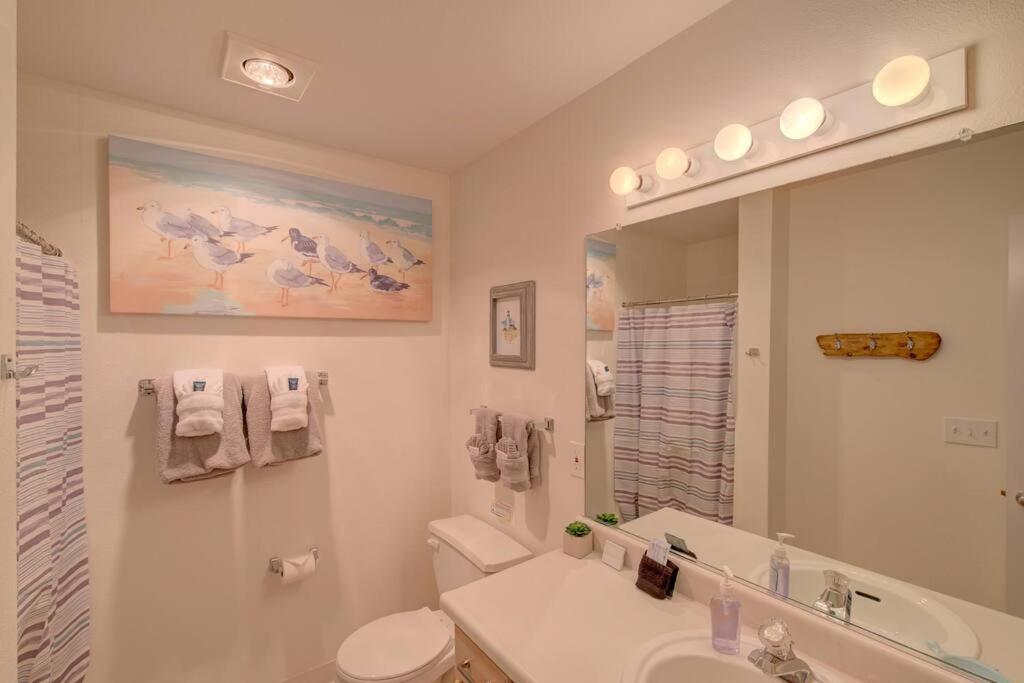 Beach Please-Updated Home With Ocean Views ลองบีช ภายนอก รูปภาพ